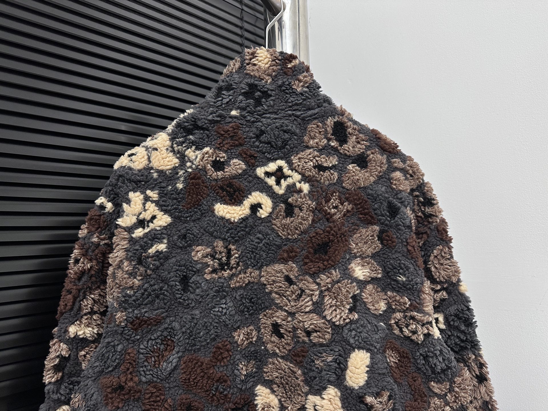 L*V Louis Vuitt*on Top Quality 1:1 Jacket