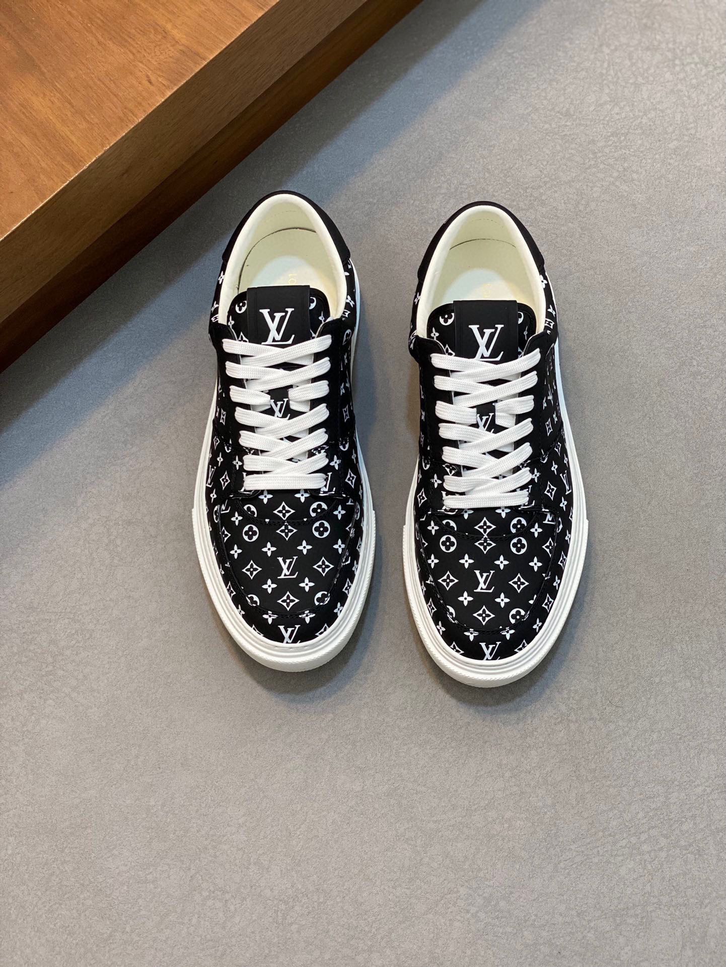 Men L*ouis V*uitton Top Sneaker L*V Shoes