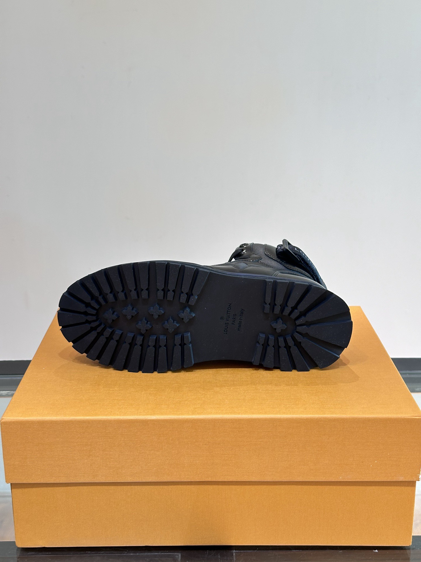 Men L*ouis V*uitton Top Sneaker L*V Shoes